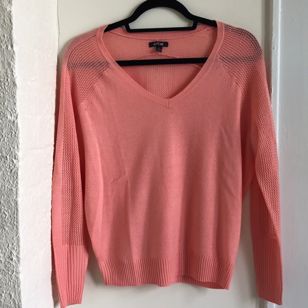 APT 9 sweater - Picture 1 of 10